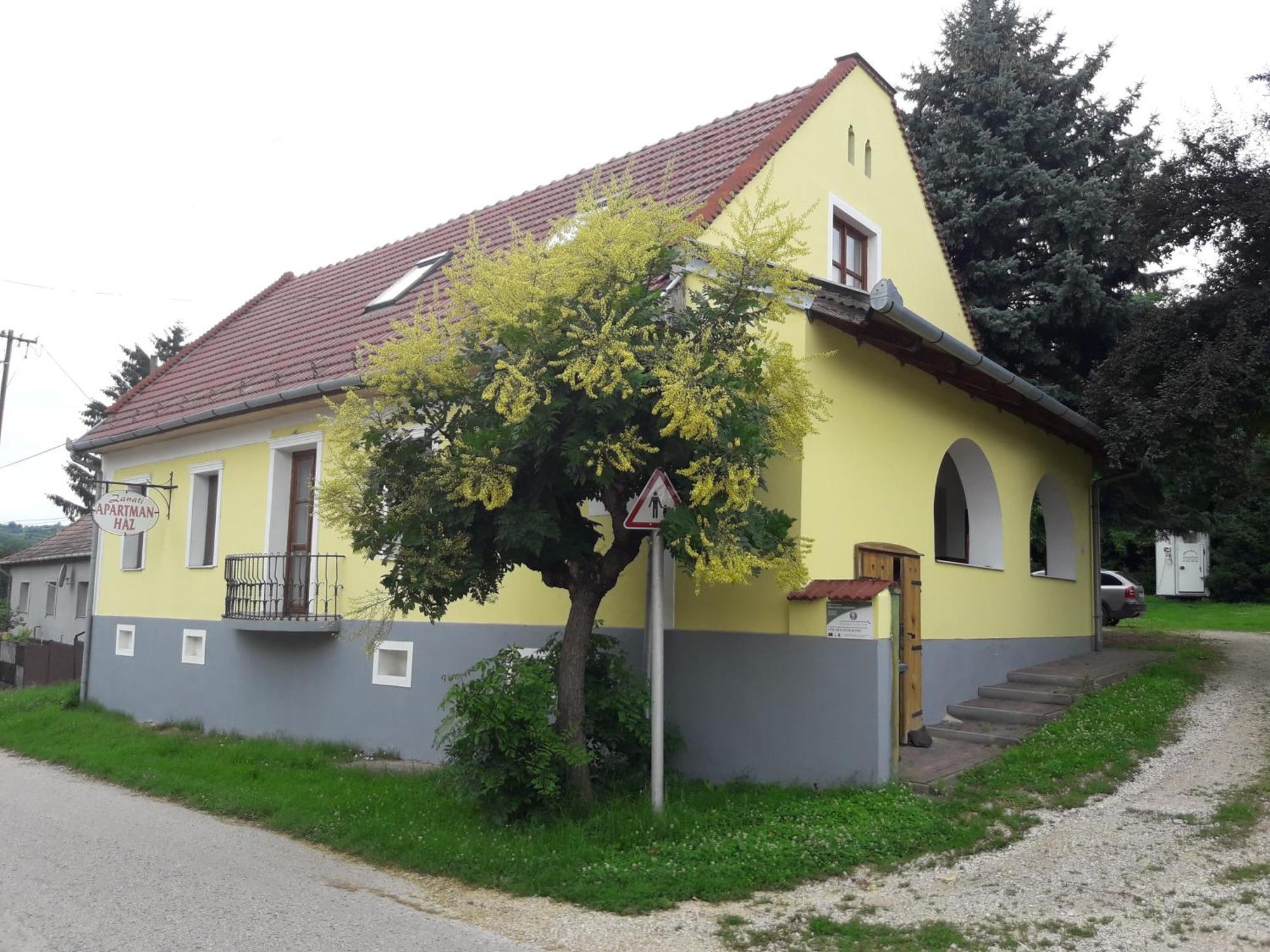 Zanati Apartmannhaz Nagykapornak Экстерьер фото